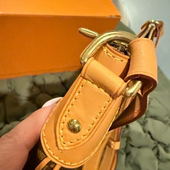 Louis Vuitton Monogram Odeon PM Authentic - Picture 11 of 11